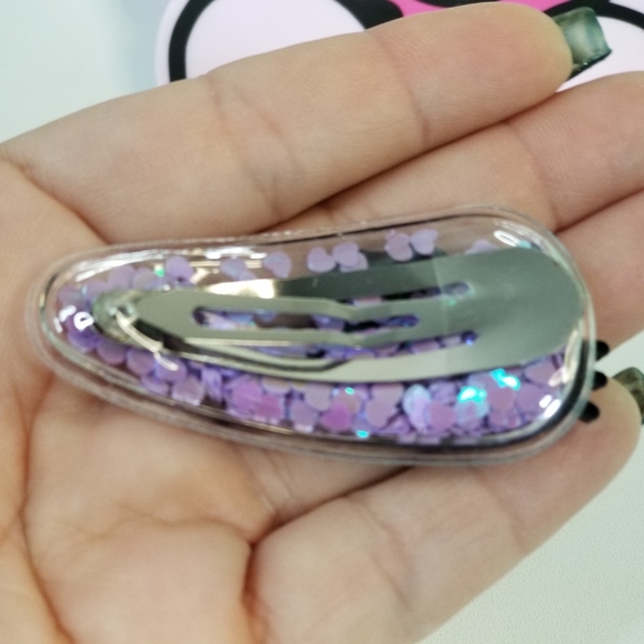 Hello Kitty Confetti  Chatacter Hair Clips 2 piece New - Picture 2 of 5